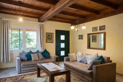 Image de Villa Dorothy 360 - Mountain Escape in Polydrosos