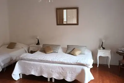 Image de A dix minutes de Reims maison à la campagne idéale pour les visites du vignoble.