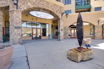 Image de Beautiful 2-bedroom condo in Avon, minutes from Vail and Beaver Creek mountains.
