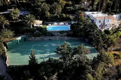 Image de Large Villa with Pool and Private Tennis Court near Ormos Korthiou