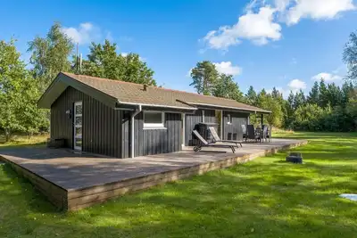 \"Inga\" - 300m from the sea by Interhome