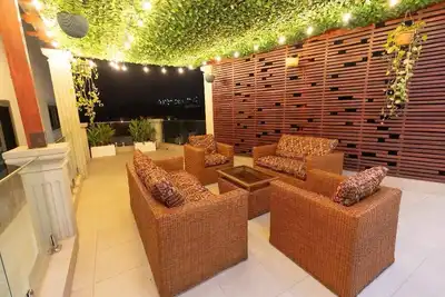 Image de Bright 2-bedroom apartment with Ac in pleasant Accra neighborhood