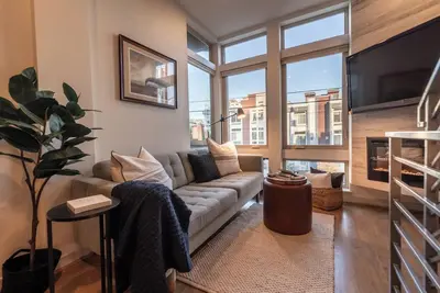 Lake Union Lookout, Whitman