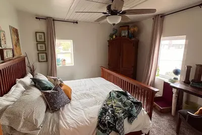 Image de Cole's Bungalow\nCozy 2-bedroom bungalow in delightful Williams
