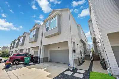 Image de Patio ~ Townhome 3b 2. 5ba ~ Cottage Grove ~ Htx