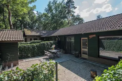 Image de Bungalow au rez-de-chaussée chaleureux