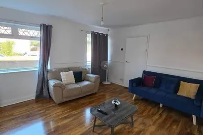 Image de Spacious 3br House Sleeps 7 | Parking x4 | Garden