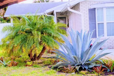 Image de Serenity, Peace & Joyous house close to the Beach