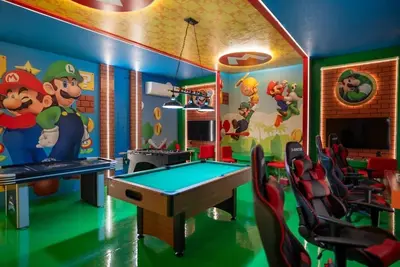 Image de 9br Villa w/ Pool, Game Room & Themed Rooms