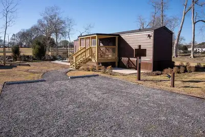 Image de Amelia's Hidden Hideaway/ quiet cottage located in Broussard, La.