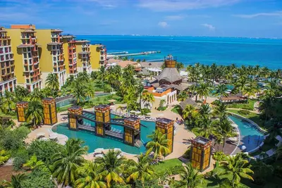 Image de 1 bedroom Family Suite in Aaa Four Diamond-rated Cancun resort