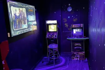 Image de Luxury Hidden Gem | 32-Jet Jacuzzi + Secret Arcade Room