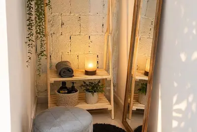 Image de Comfortable and private space ideal for travelers.