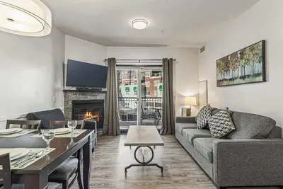 Image de Rockies' Embrace- Pool, HotTub, Gym, Bbq, Parking