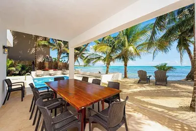 Image de Oceanfront home with beach access, pool, balconies, & waterfront hammocks