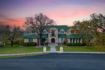 Image de 10 Star Ranch · Pool · Lake · Game Room · Sleep 16