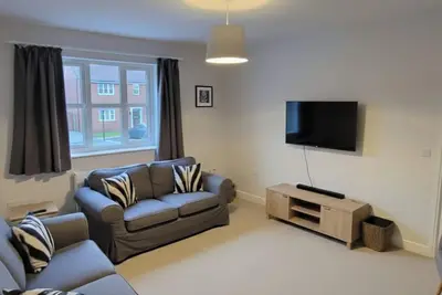 Image de Teams, 4Br, 9 Single Beds, Parking & Garden, MoD