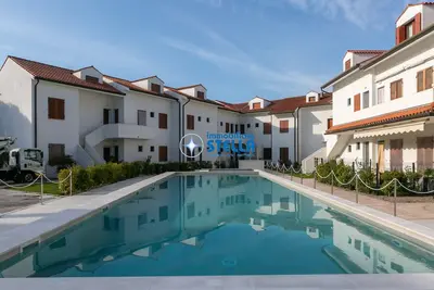 Image de Torre Blanca °central area+Swimming pool°