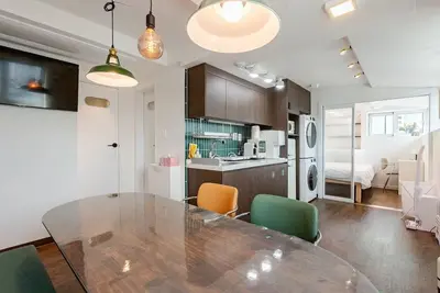 Image de Stay Pachira 5f | Entire Floor | 2 Min to Itaewon | Elevator | 9 Guests