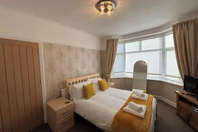 Image de Sleeps 6 | Parking | Near Royal Birkdale Open | 12–19 July | Train to Hillside