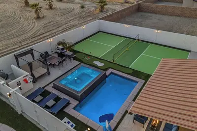 Image de 9 Bedroom/Sleeps 24/Pickleball/GameRoom