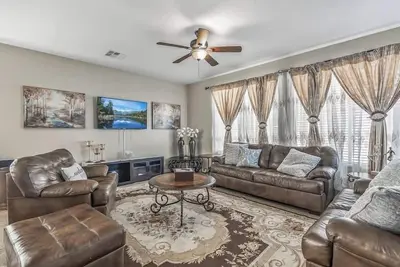 Image de 4br Group Retreat w/ Pool Table