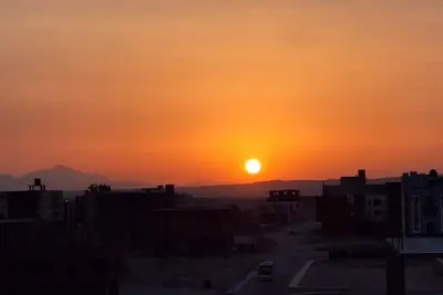 Image de Great Value Chic 3 Bedroom Home & Rooftop Terrace!