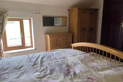 Image de Delph Cottage Two ground floor bedrooms and a ground floor shower room