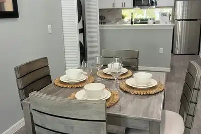 Image de Cozy 2-bedroom apartment with balcony in peaceful Tallahassee