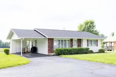 Image de Cozy home near Indiana University Bloomington Indiana w/great view, clean, comfy