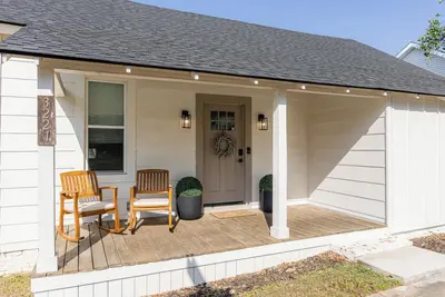 Image de Near Benning, Steps to Riverwalk/Bibb Mill, 2 Kings, Queen Sofa Bed, Sleeps 6