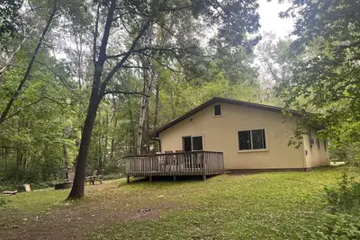 Image de Rustic, lake-side, 4-bedroom cabin at Oak Grove Resort