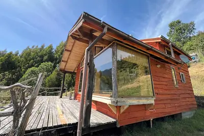 Image de Secluded mountain cabin: steps to hot spring, river, & lake