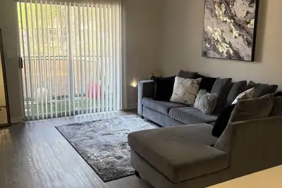 Image de Cozy 1-bedroom apartment in amazing Houston with Ac and gym access.
