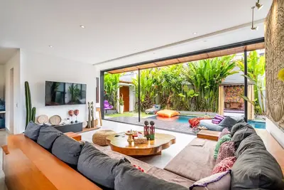 Image de Designer 3br w/ Private Pool • 5' drive @Beach • Bbq Facility • Seminyak–Canggu