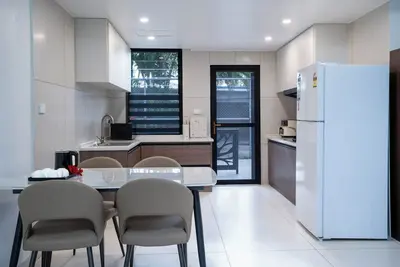 Image de Farer Suites – Stylish 2br Serviced Apartment in Martintar, Nadi