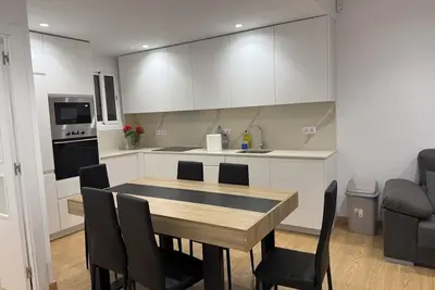 Image de 3-bedroom apartment with Ac in vibrant Barcelona