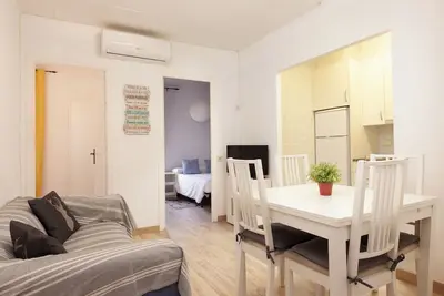 Image de Monumental - Trois Chambres Appartement, Couchages 4