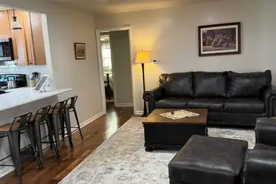Image de 3-bedroom family friendly home in Sterling with cool Ac breeze