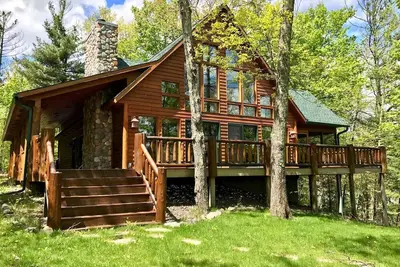 Image de Log Cabin on Big Round
