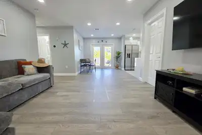 Image de Beach House! 10 Min to Clearwater · Ev Charger