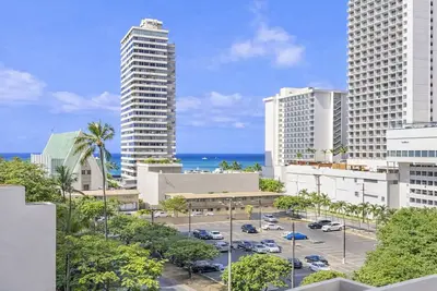 Image de Waikiki Banyan - Ocean View - Free Parking