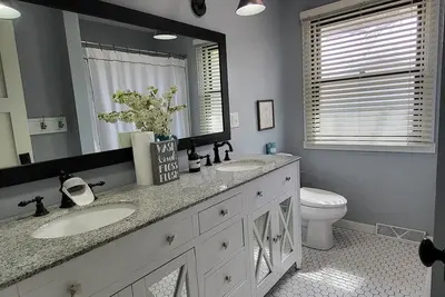 Image de Backyard Oasis with In-ground Pool, Fire Pit, and Gazebo!