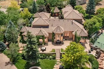 Image de Private 1. 4 Acres Estate Resort Style w/ Pickleball & In-ground Spa- Cottage #1