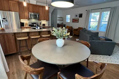 Image de Fsu/Capital/downtown 2 miles away - Midtown luxury escape