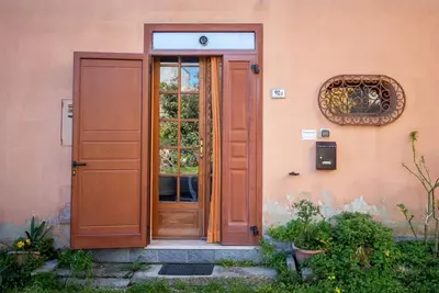 Image de Elegant and welcoming 70 square meters townhouse, perfect for six people, with a private entrance and spread over two floors. The property is located in Villasimius, a town known for its splendid sandy beaches and crystal-clear sea. The apartment is centr