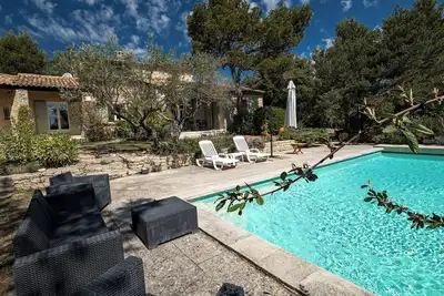 Image de Beautiful house with views of the Luberon - 624 Mur