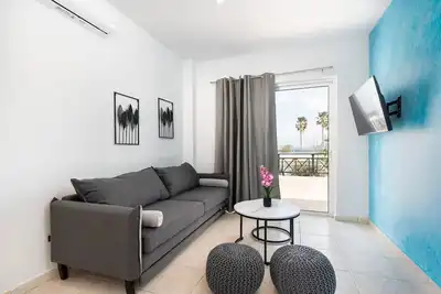 Image de Azure Edge : Seafront View - Beach Stay