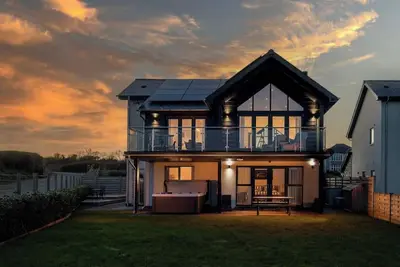 Image de Sea View Terrace - with hot tub!