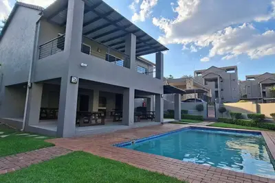 Serene Haven - Peaceful, Secure & Conviniently located apartment